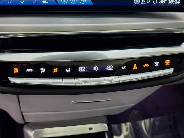 Used 2025 Cadillac Lyriq Sport image 18