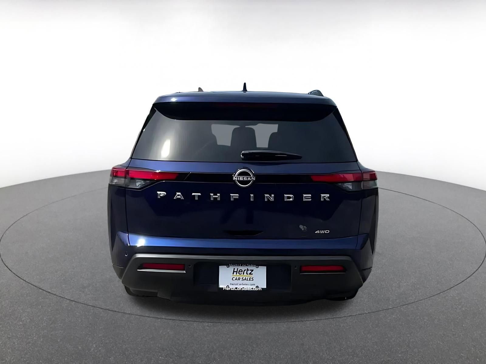 Used 2025 Nissan Pathfinder SV AWD/4WD image 12