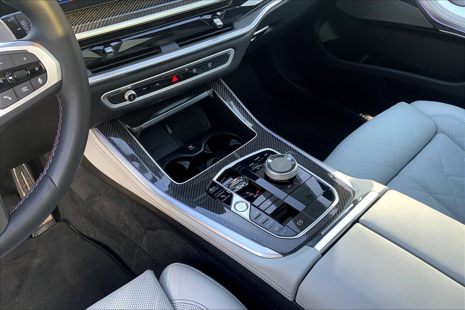 Used 2024 BMW X5 M60i image 16