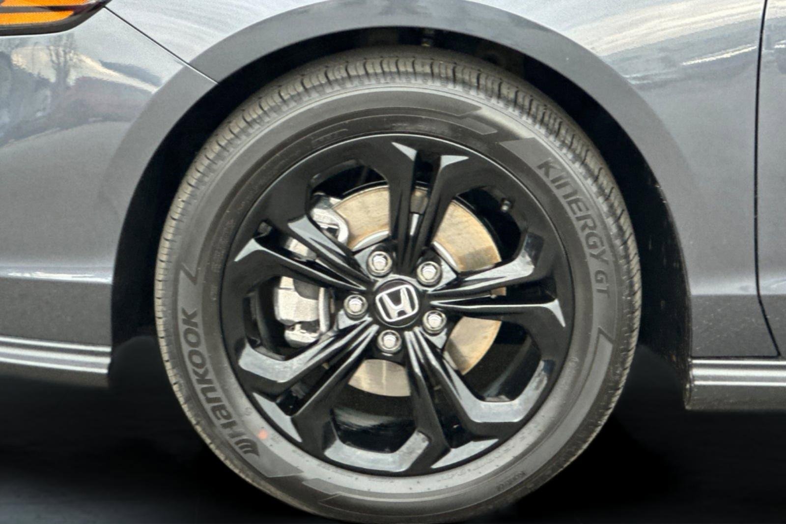 Certified 2025 Honda Accord SE image 25