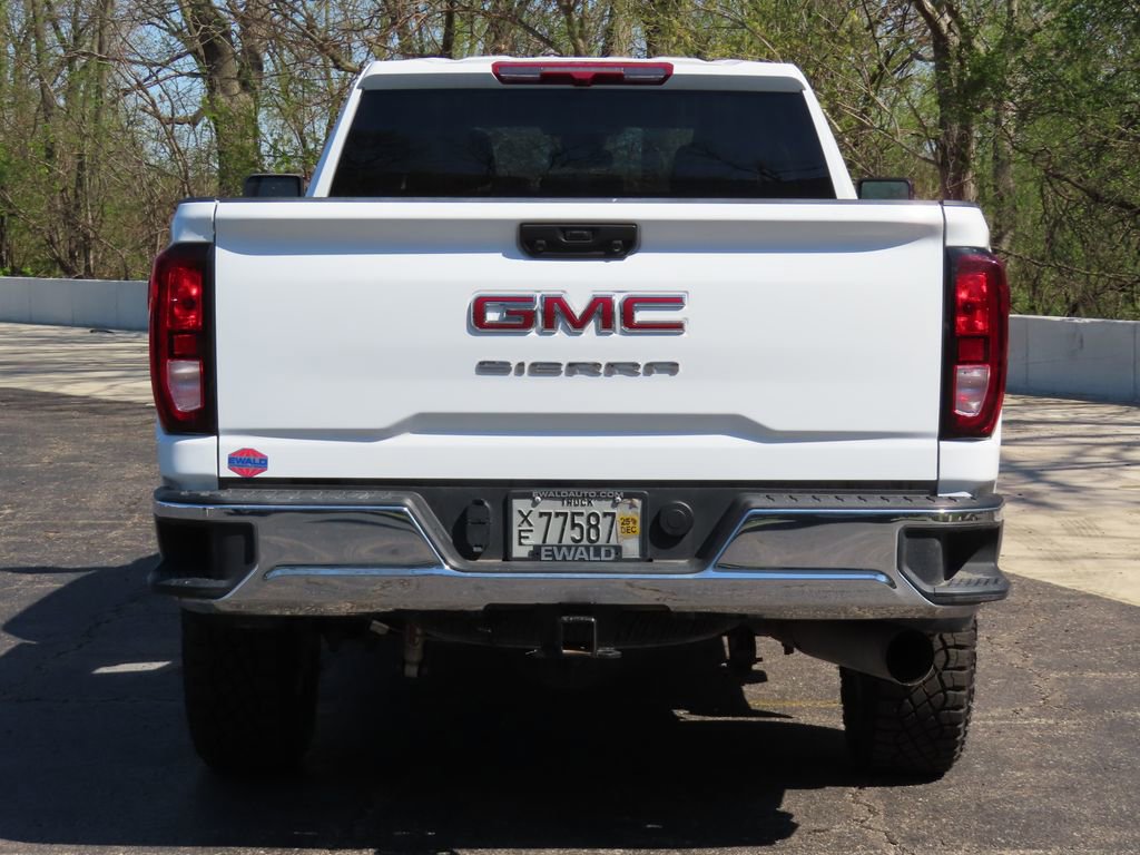 Used 2025 GMC Sierra 3500 Pro AWD/4WD image 16