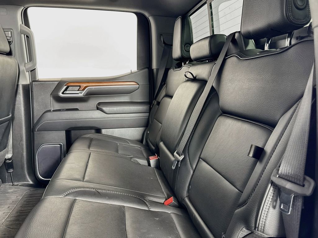 Used 2023 GMC Sierra 1500 Denali w/ Technology Package AWD/4WD image 12