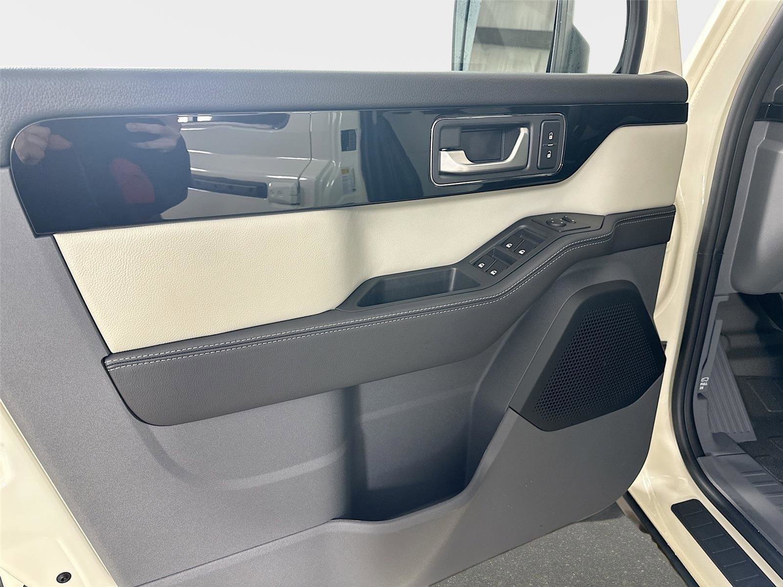 New 2025 INEOS Grenadier Fieldmaster Edition image 17