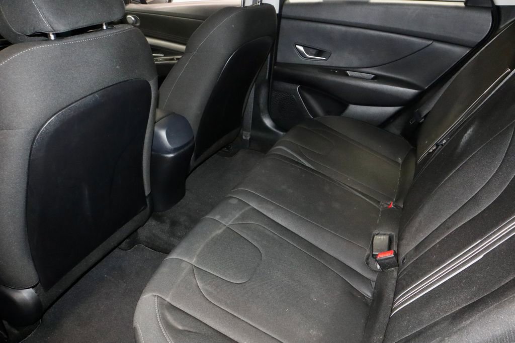Used 2022 Hyundai Elantra SEL FWD image 20