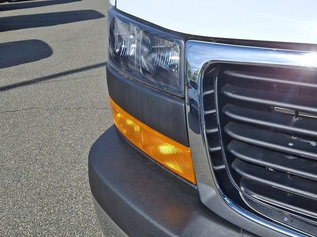 Used 2024 GMC Savana 2500 w/ Driver Convenience Package RWD image 18