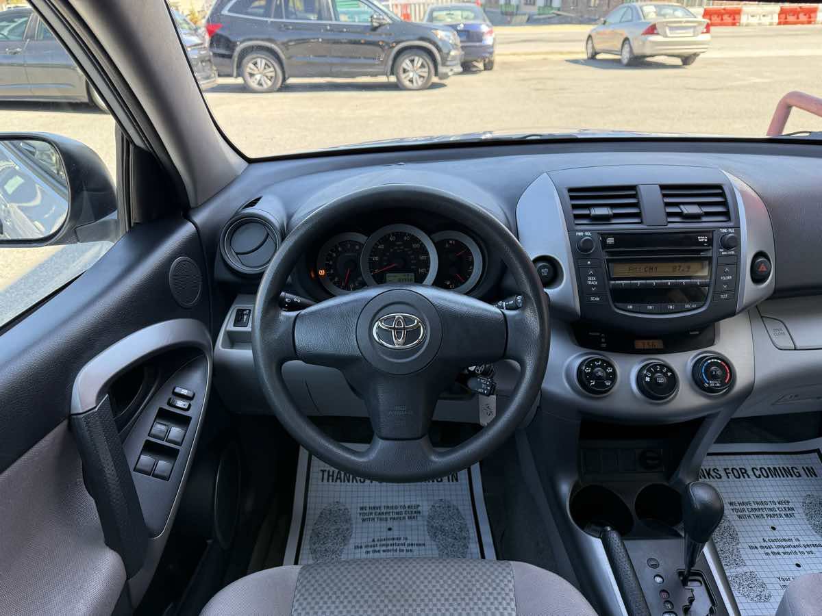 Used 2006 Toyota RAV4 2WD image 14