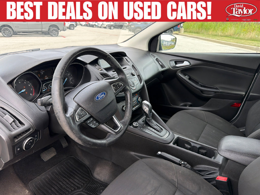 Used 2015 Ford Focus SE w/ SE Cold Weather Package FWD image 12