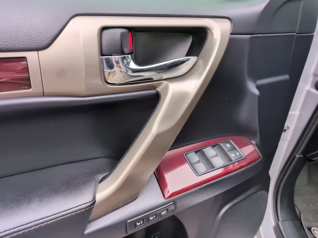 Used 2019 Lexus GX 460 Premium image 19