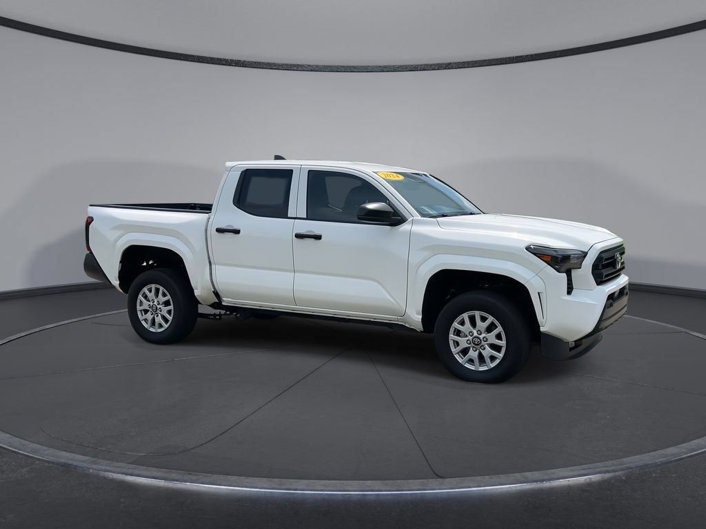 Used 2024 Toyota Tacoma SR RWD image 2