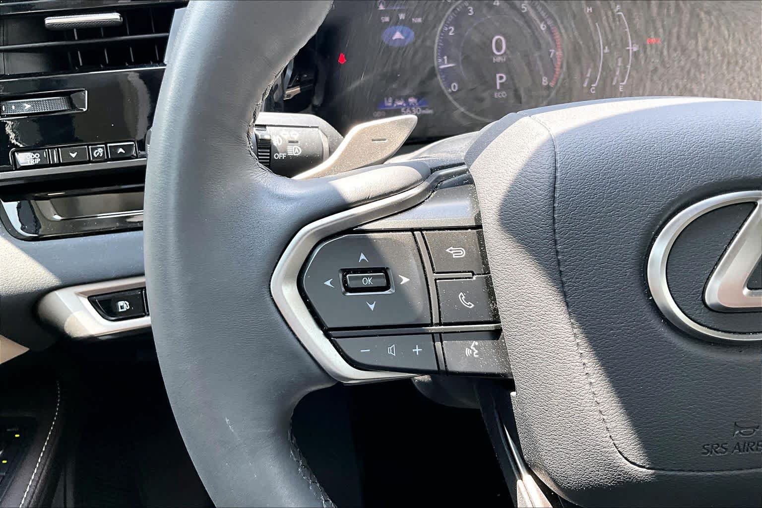 Used 2024 Lexus RX 350 FWD w/ Technology Package image 22