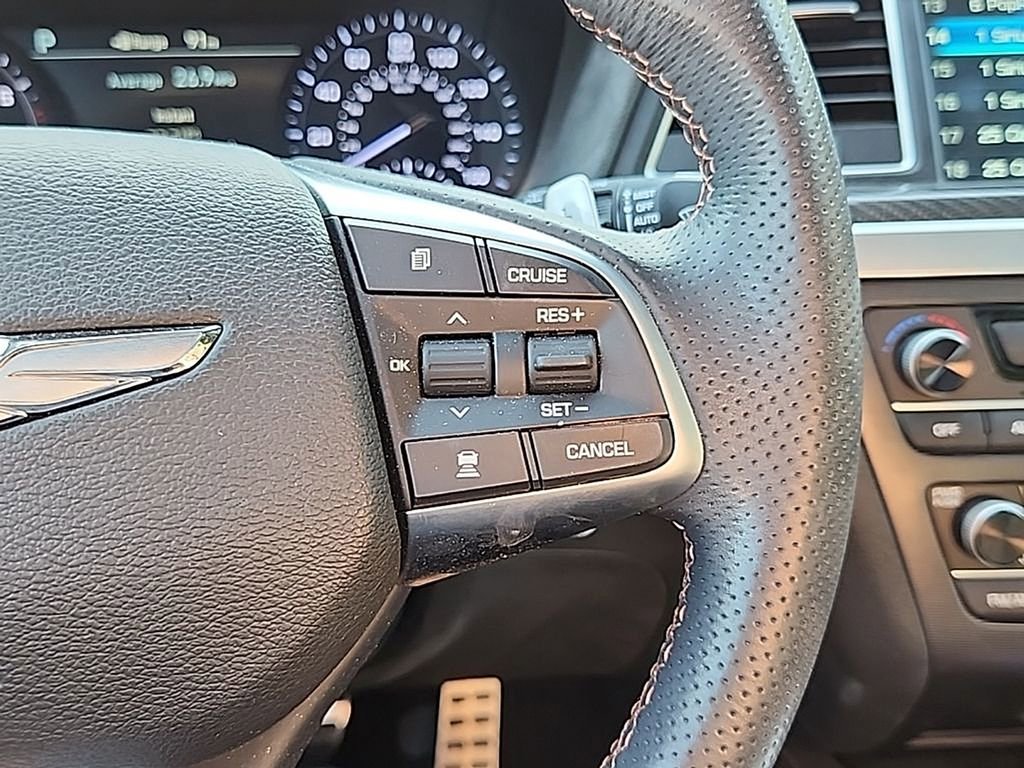 Used 2018 Genesis G80 3.3T Sport RWD image 11