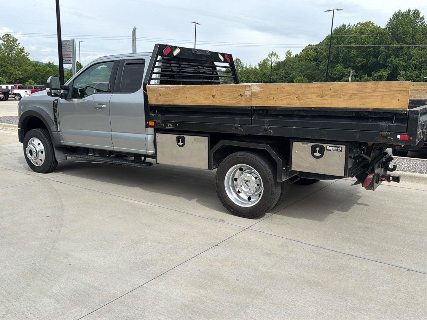 Used 2023 Ford F550 4x4 SuperCab Super Duty image 7