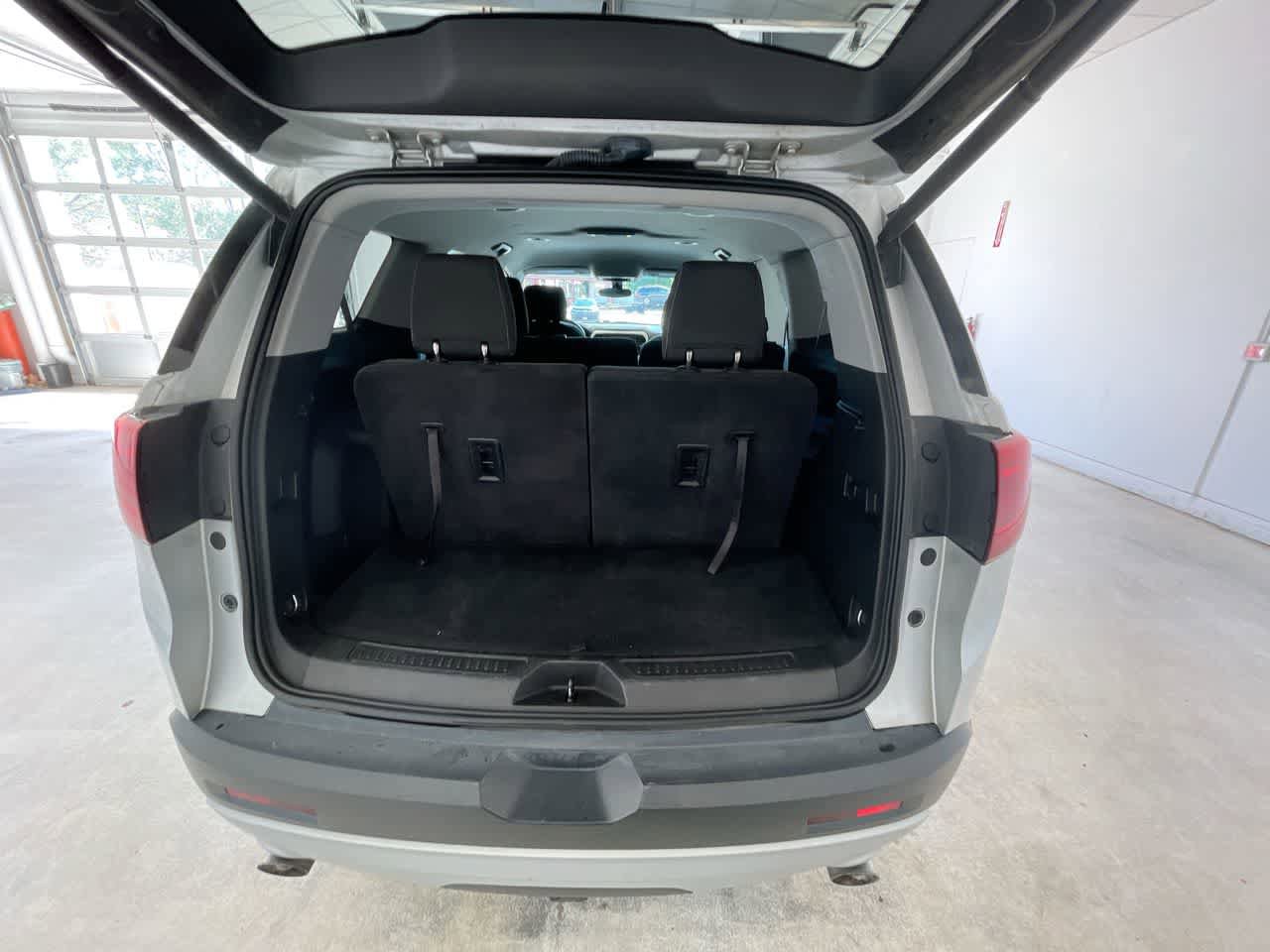 Used 2017 GMC Acadia SLE AWD/4WD image 23