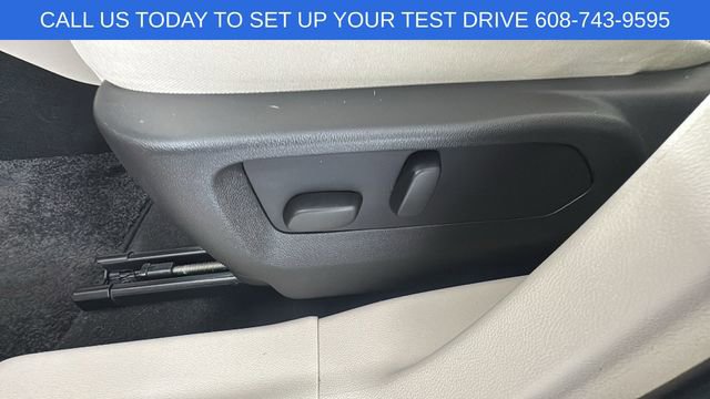 Used 2023 Buick Envision Avenir image 11