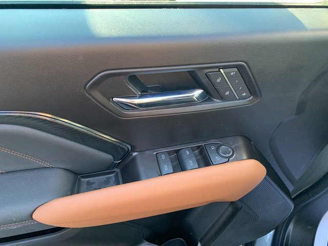 New 2026 GMC Canyon AT4 w/ AT4 Premium Package image 13