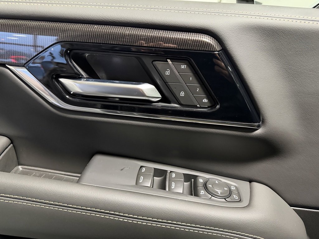New 2026 GMC Yukon Elevation w/ Elevation Premium Package image 12