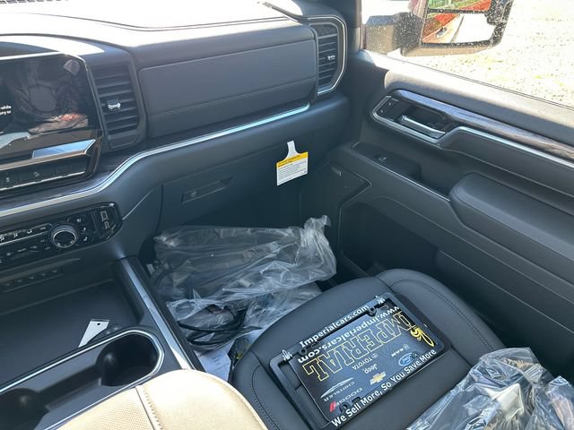 New 2026 Chevrolet Silverado 3500 LTZ w/ LTZ Premium Package AWD/4WD image 19