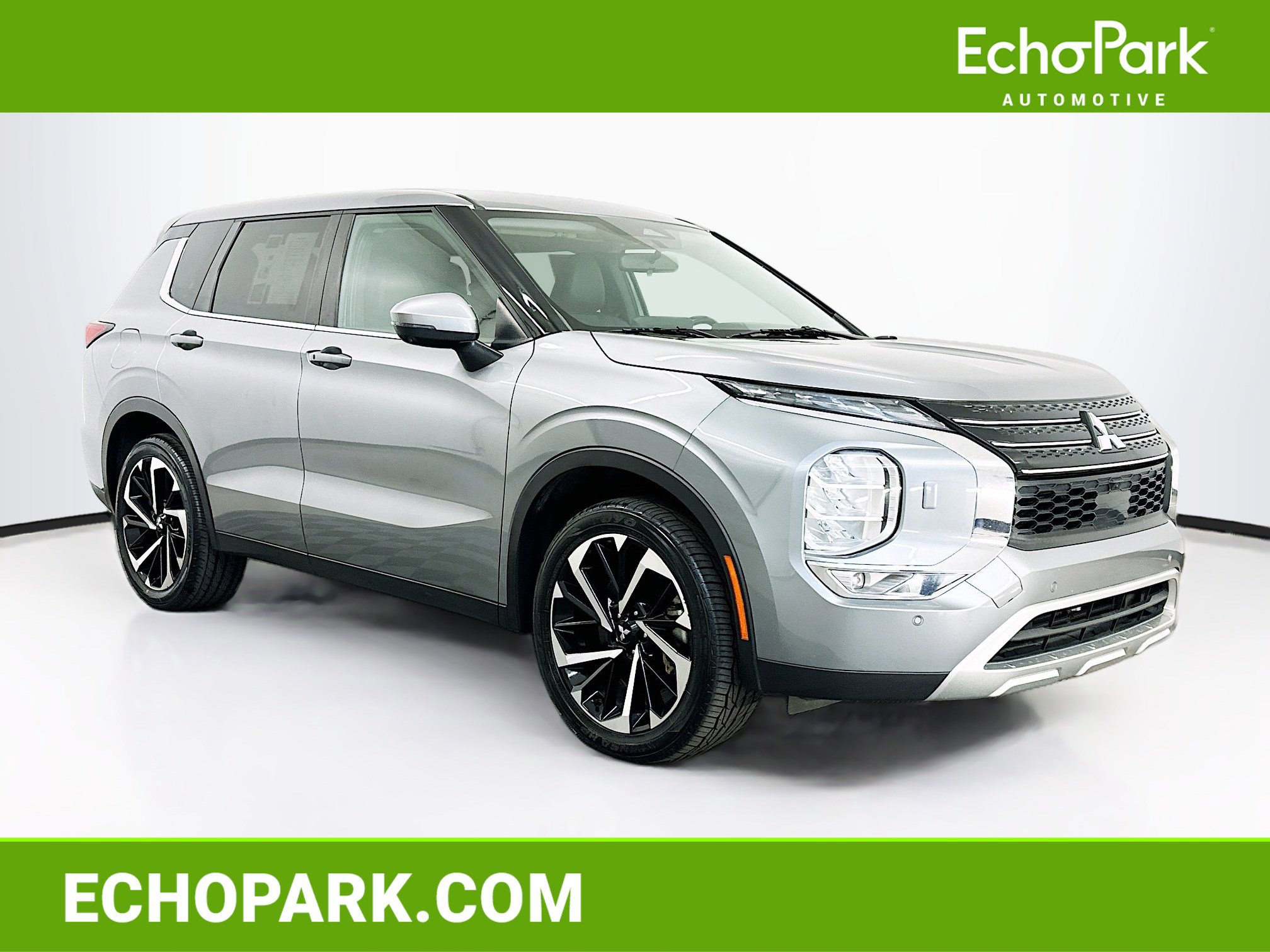 Used 2024 Mitsubishi Outlander SE