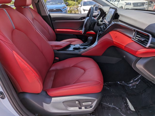 Used 2023 Toyota Camry XSE image 21