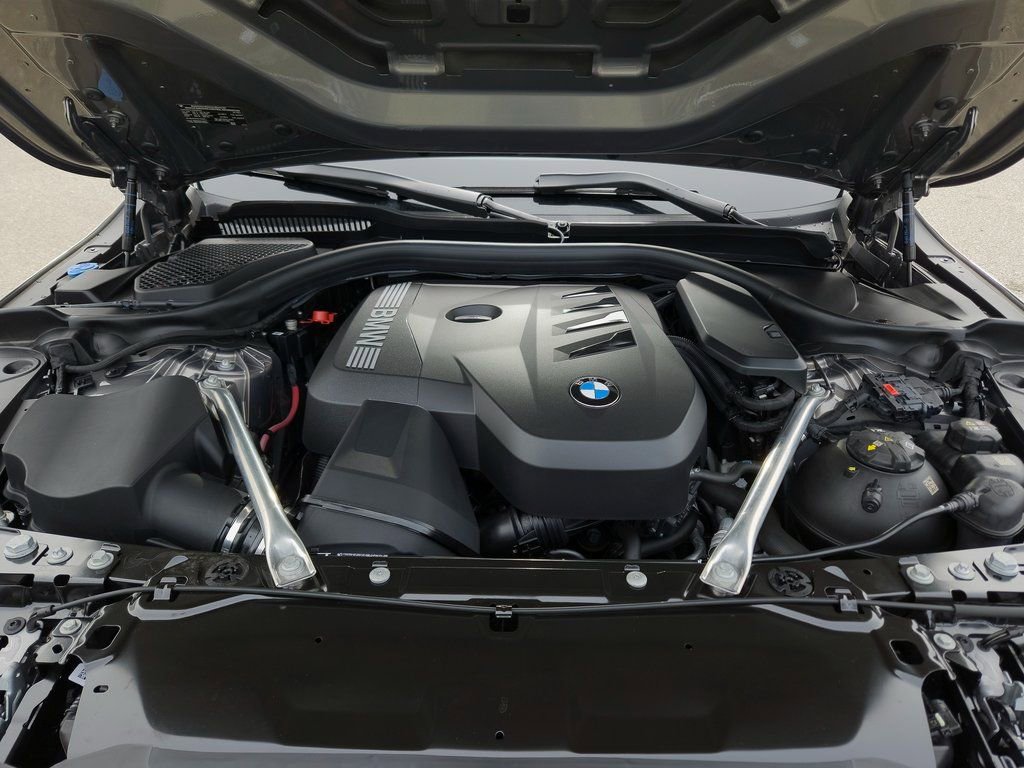 Certified 2025 BMW 530i image 22