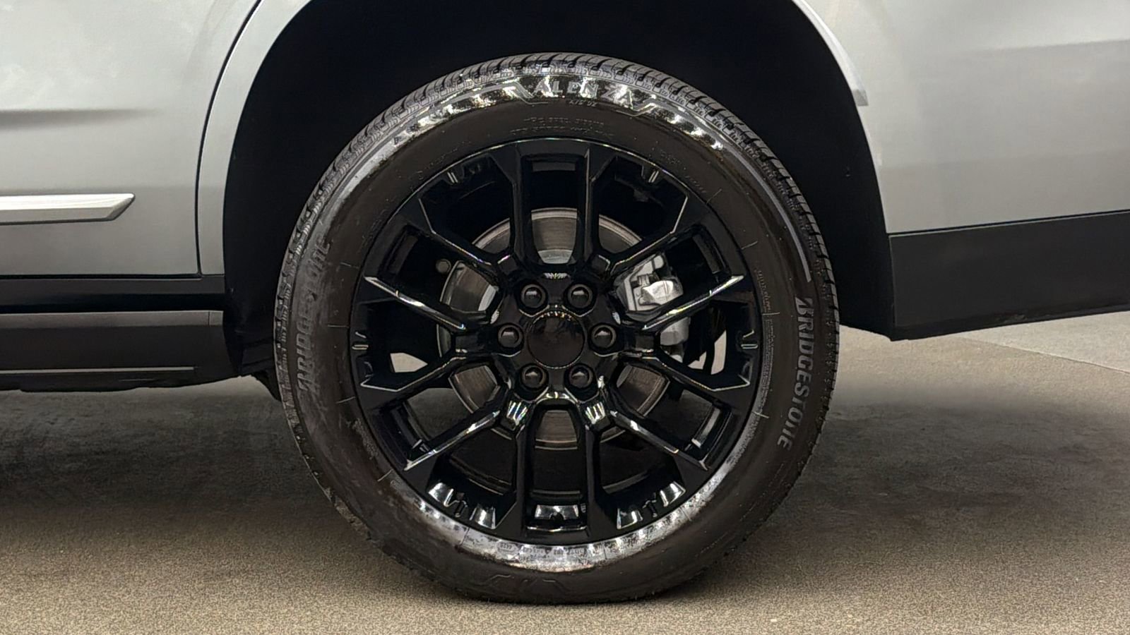 Used 2026 GMC Yukon Denali w/ Sun & Power Step Package AWD/4WD image 12