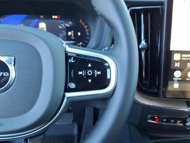 New 2026 Volvo XC60 B5 Plus w/ Protection Package Premier AWD/4WD image 20