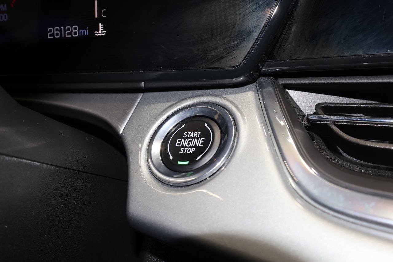 Certified 2025 Chevrolet Trax LT image 13