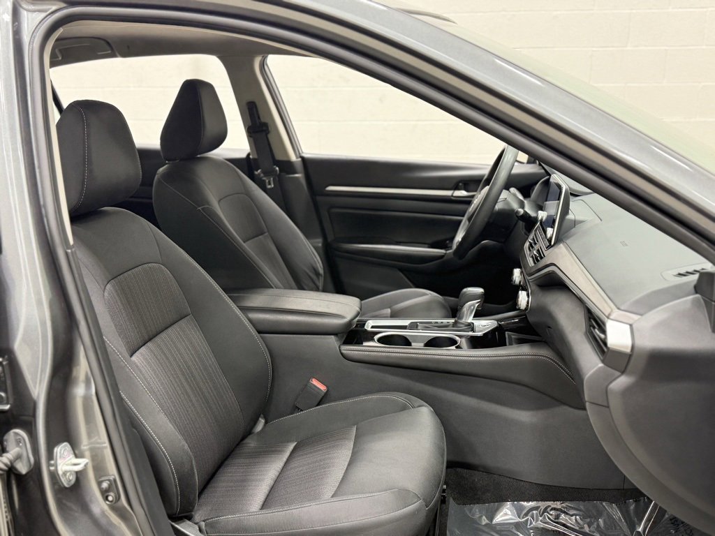 Used 2023 Nissan Altima 2.5 SV image 29