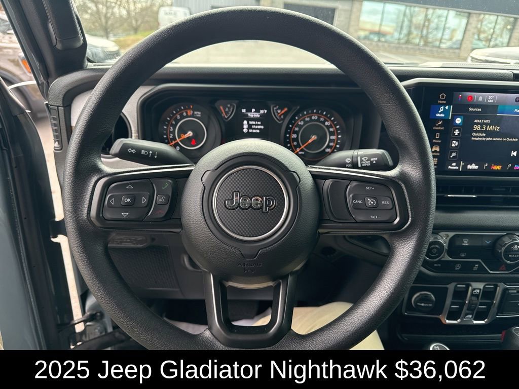 Used 2025 Jeep Gladiator Sport image 20