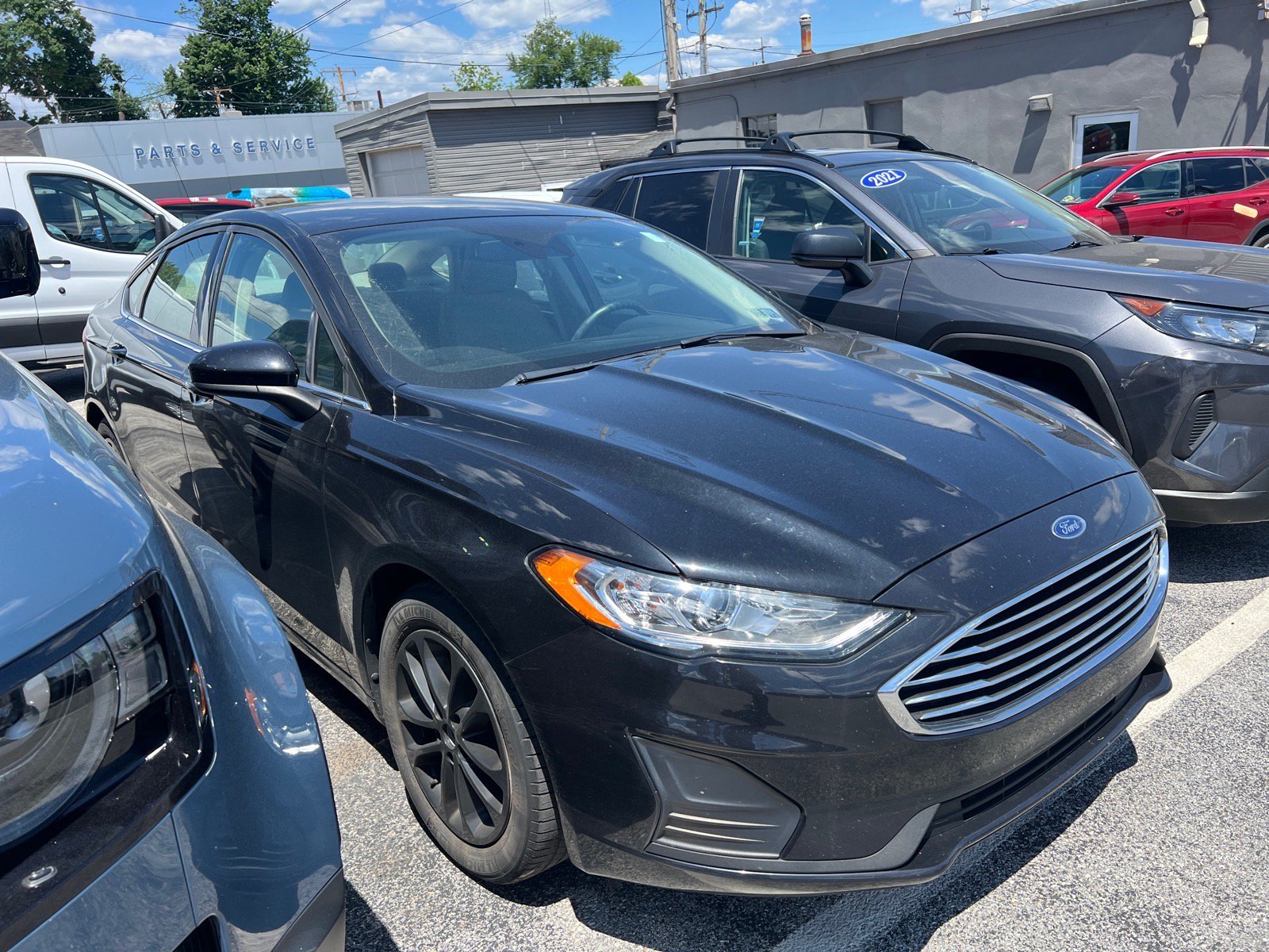 Used 2020 Ford Fusion SE FWD image 3