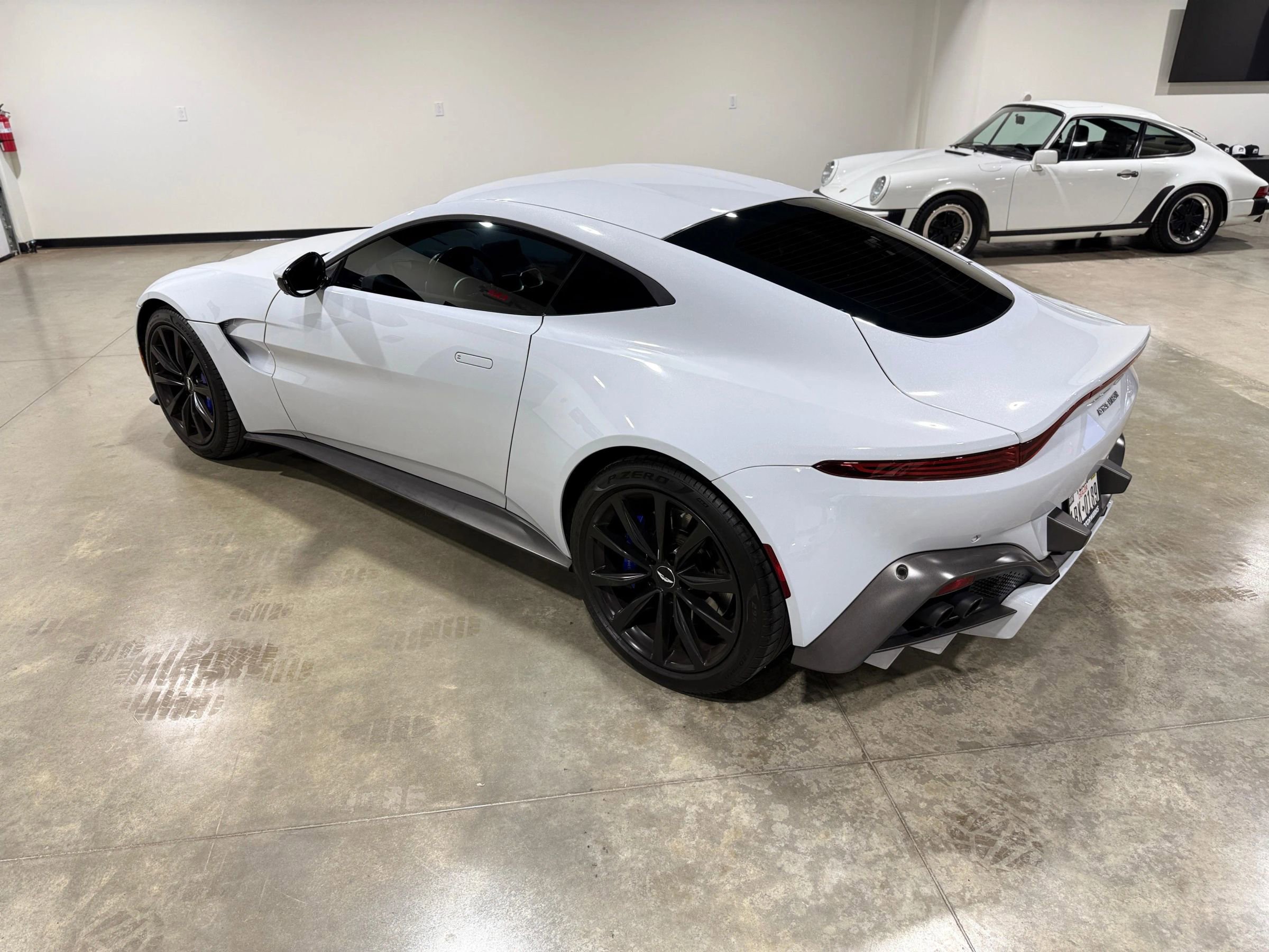 Used 2020 Aston Martin V8 Vantage Coupe image 7