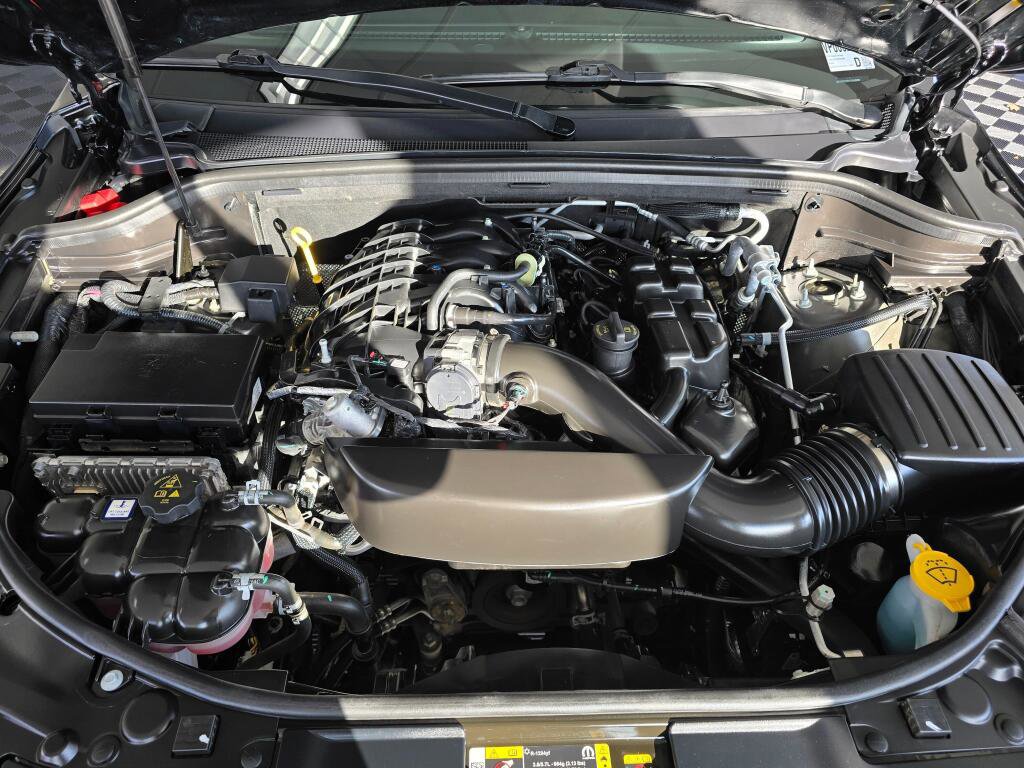 Used 2024 Dodge Durango GT image 13