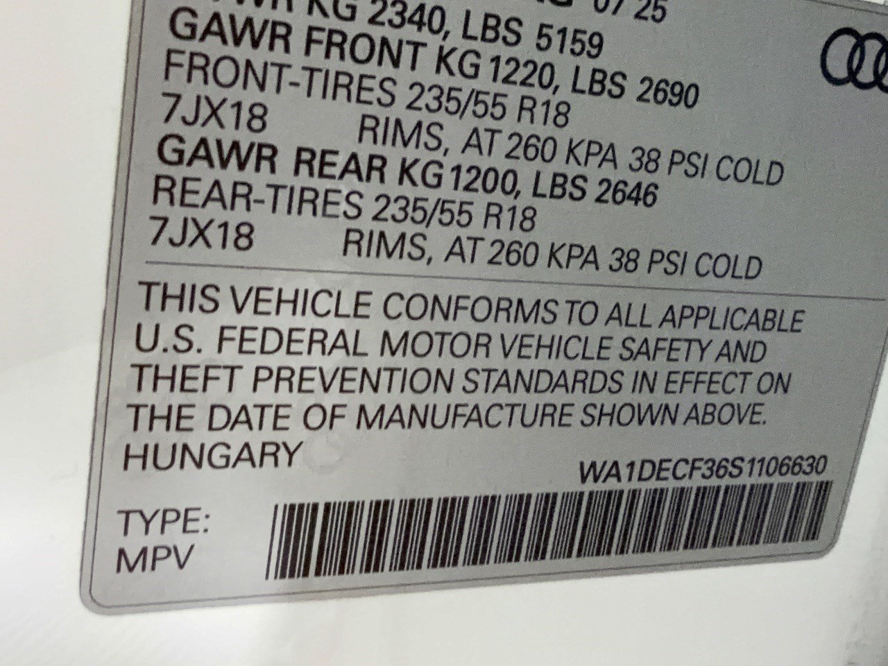 Certified 2025 Audi Q3 2.0T Premium w/ Convenience Package AWD/4WD image 32