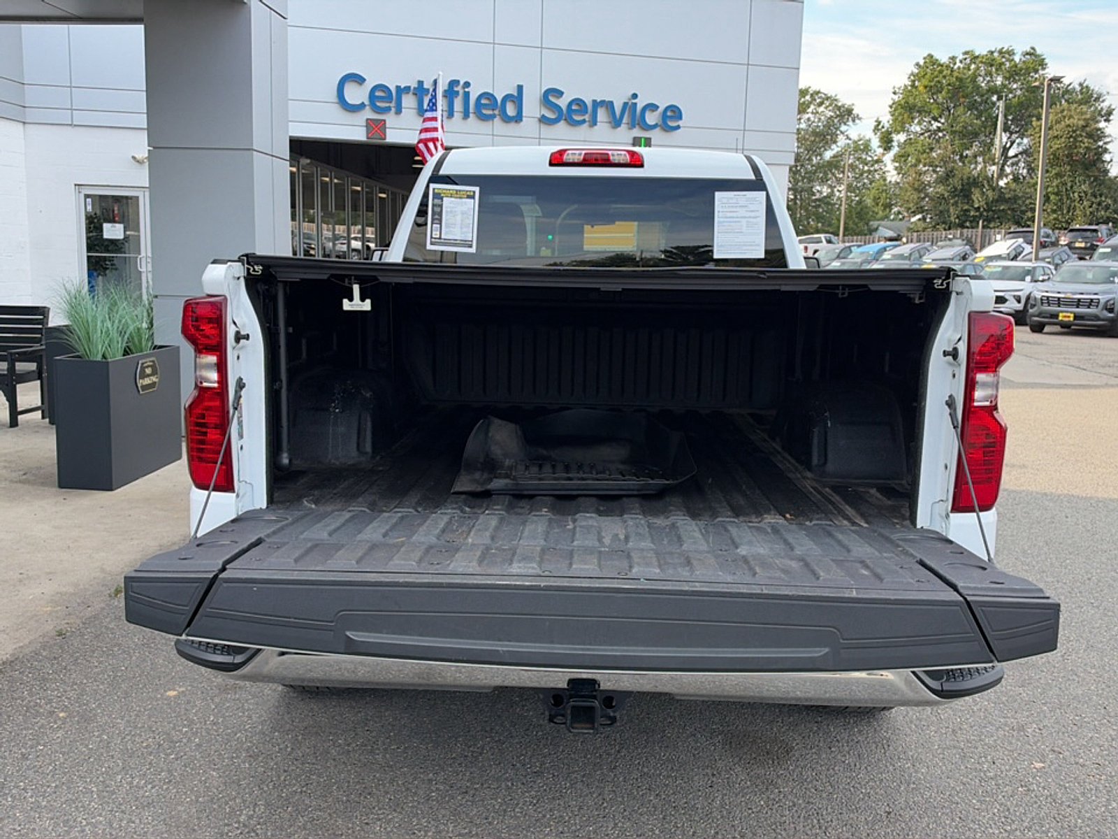 Used 2023 Chevrolet Silverado 1500 W/T w/ WT Value Package AWD/4WD image 17