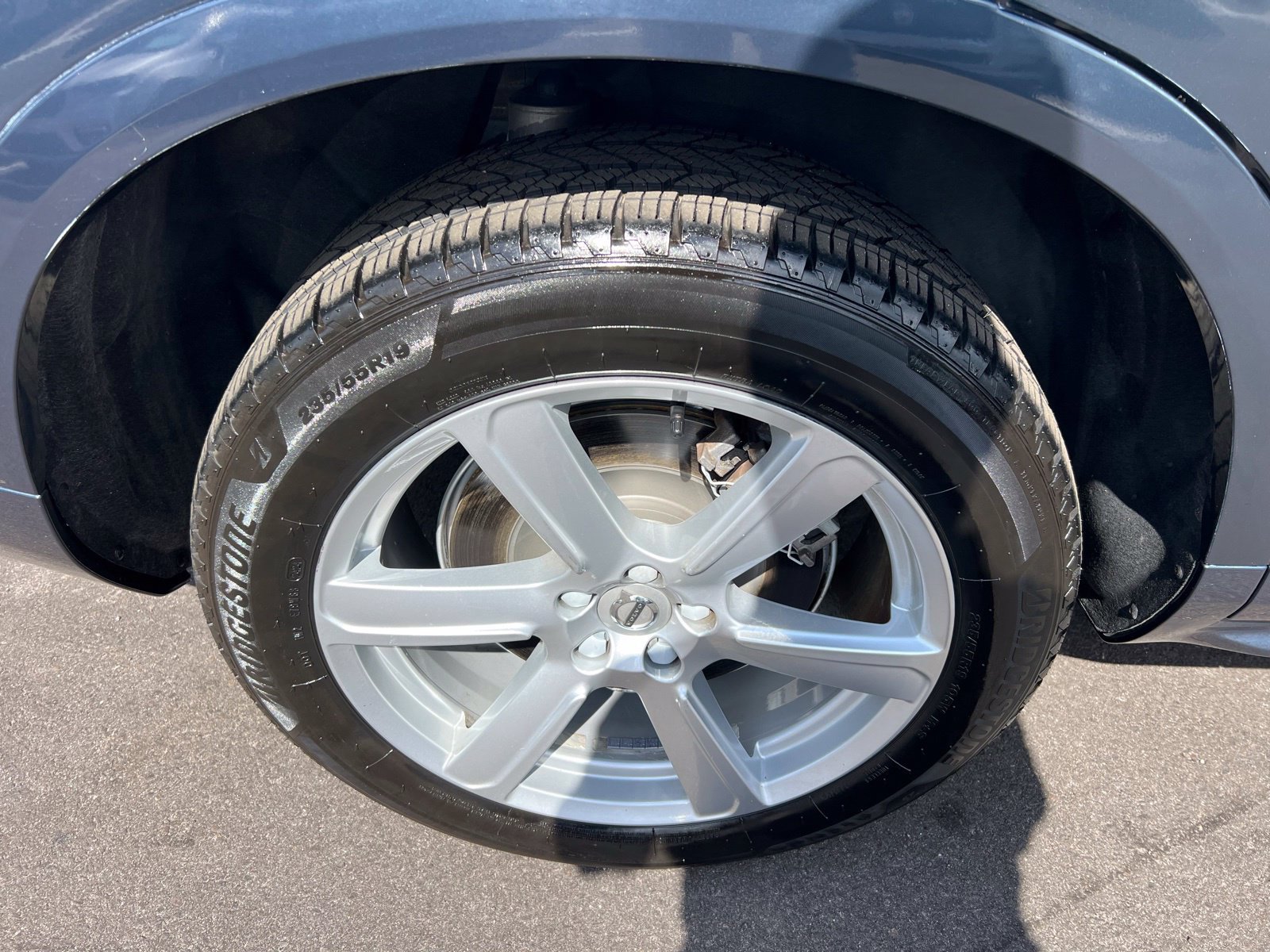 Used 2023 Volvo XC90 B5 Core AWD/4WD image 12