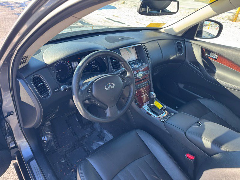 Used 2015 INFINITI QX50 Journey w/ Premium Package image 10