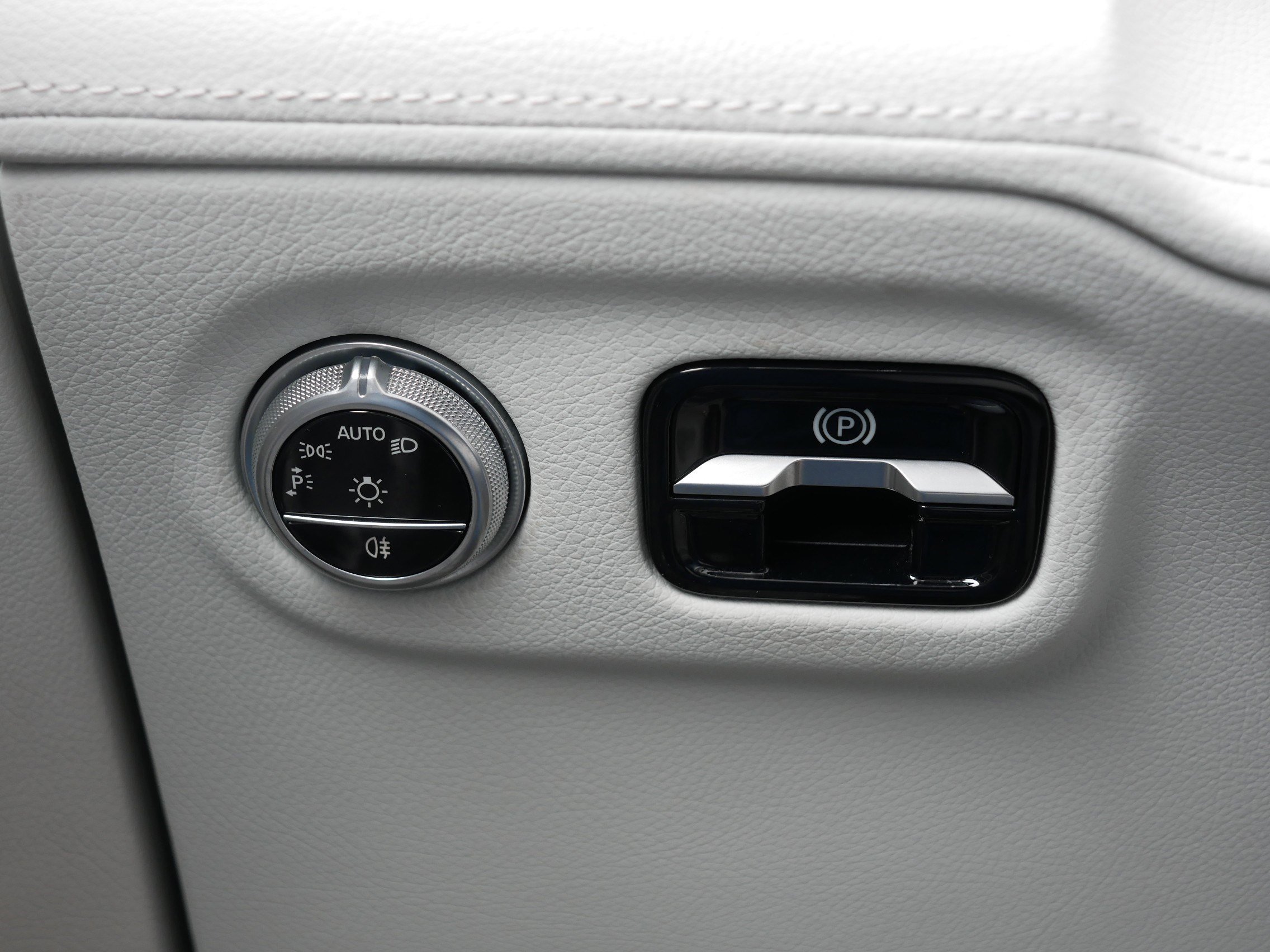 Used 2023 Mercedes-Benz EQS 580 4MATIC SUV image 26