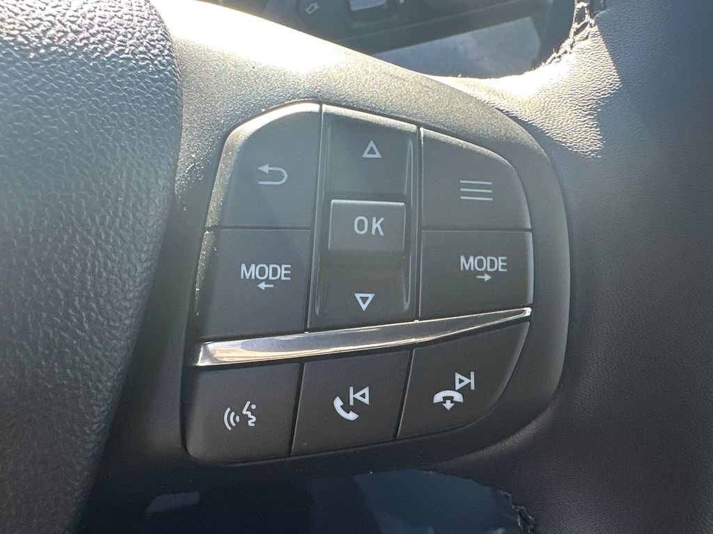 Certified 2025 Ford Maverick XLT w/ XLT Luxury Package image 25