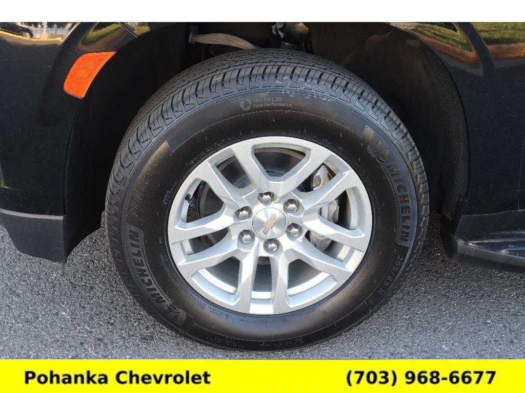 Certified 2024 Chevrolet Suburban LT AWD/4WD image 30