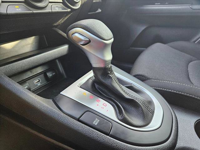 Used 2022 Kia Forte LXS FWD image 12