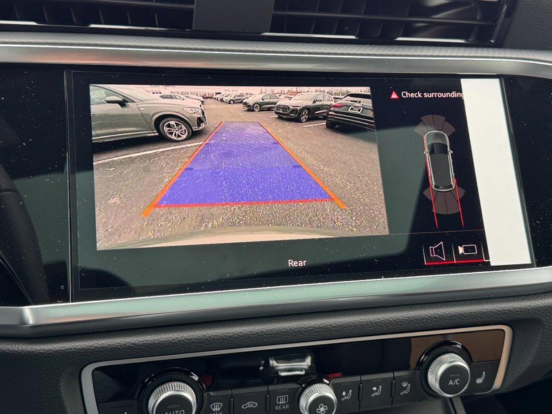 New 2025 Audi Q3 2.0T Premium image 15