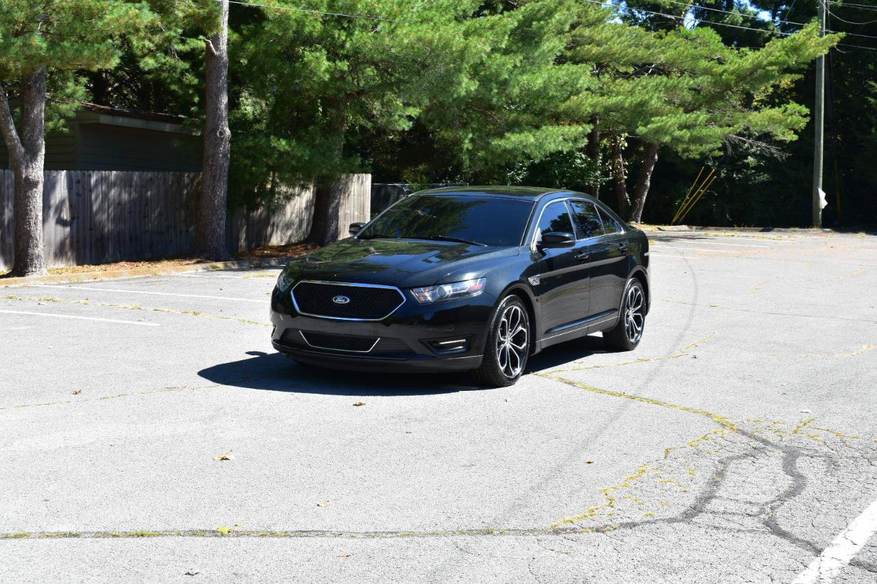 Used 2015 Ford Taurus SHO AWD/4WD image 2
