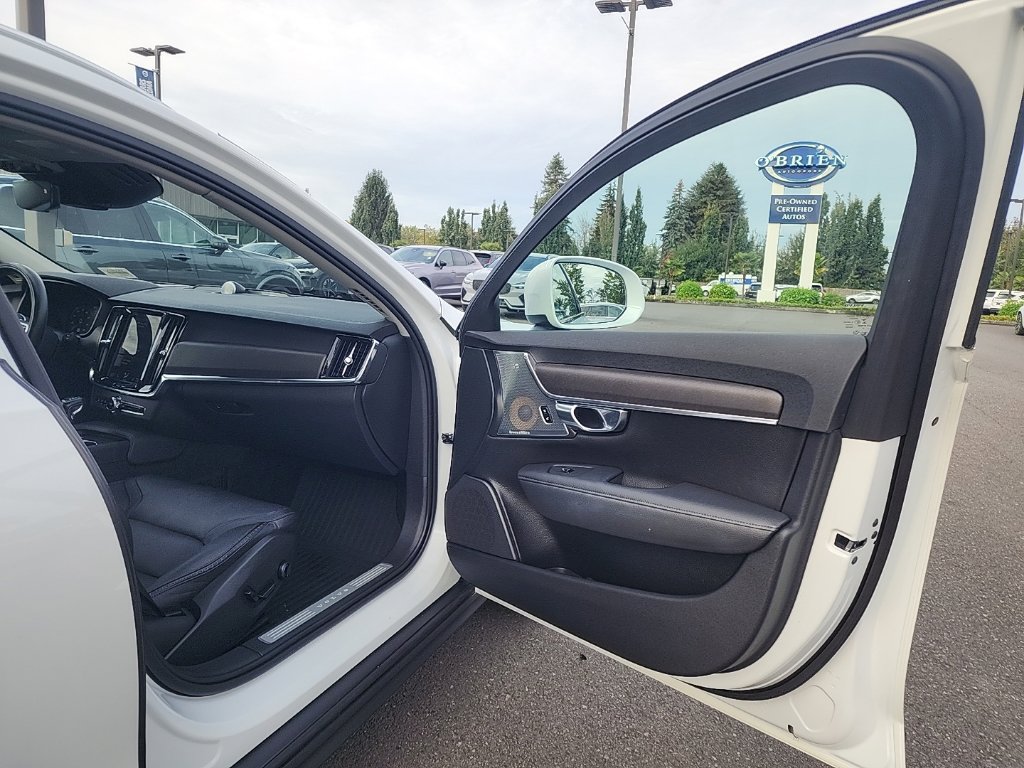 Used 2017 Volvo V90 T6 Cross Country AWD/4WD image 19