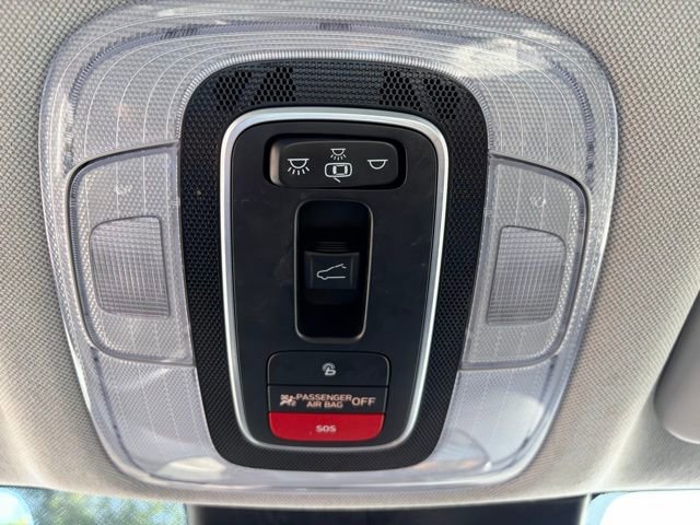 Used 2023 Hyundai Elantra Limited image 25