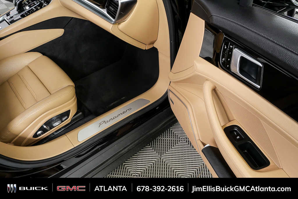 Used 2018 Porsche Panamera 4 w/ Premium Package Plus image 28