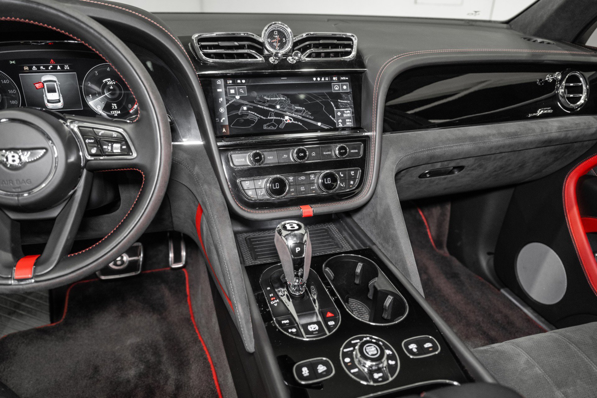 Used 2021 Bentley Bentayga Speed image 32