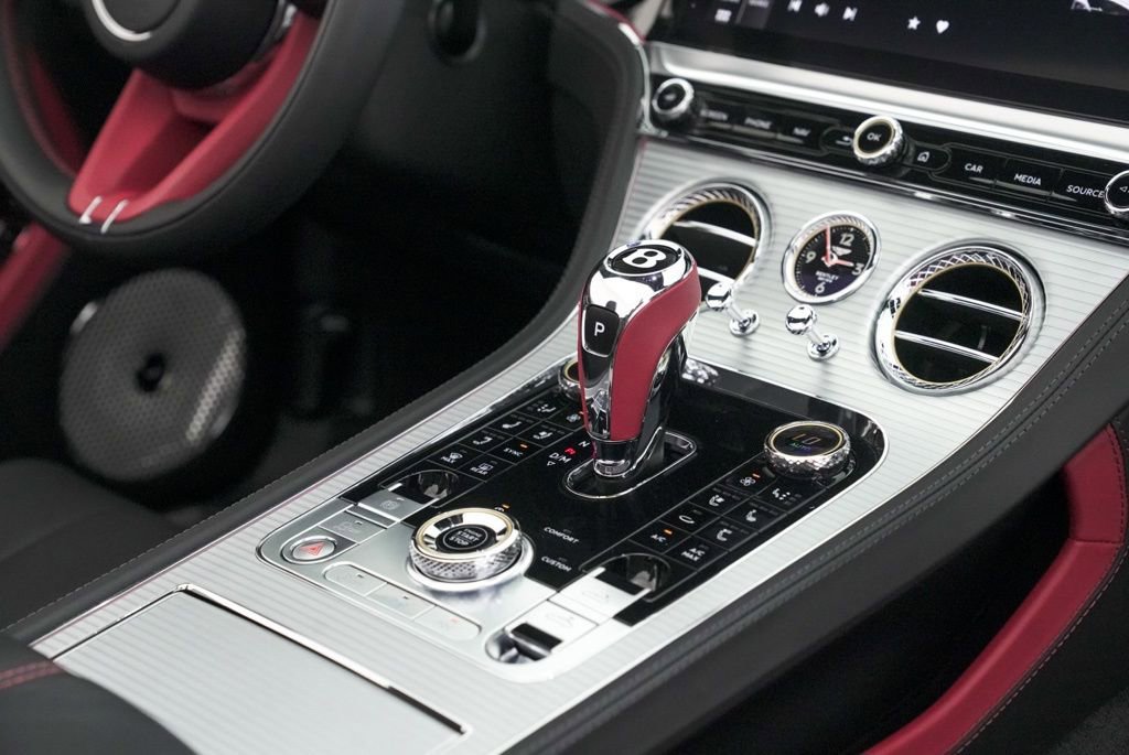 Used 2024 Bentley Continental GT Speed image 29