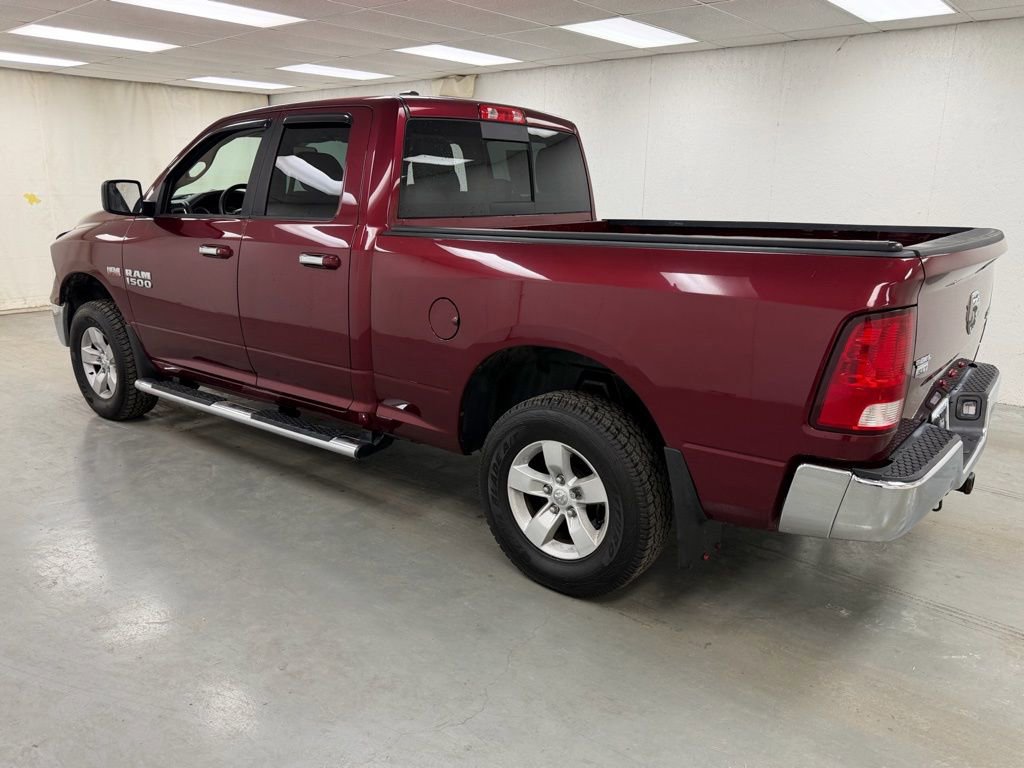 Used 2017 RAM 1500 Classic SLT image 3