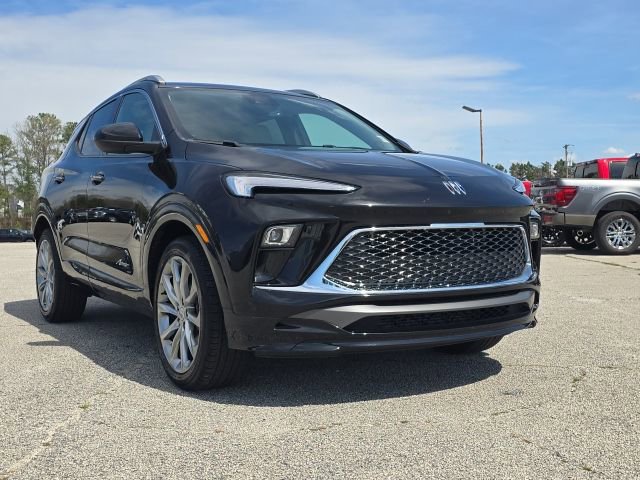 Used 2024 Buick Encore GX Avenir w/ Avenir Convenience Package FWD image 7