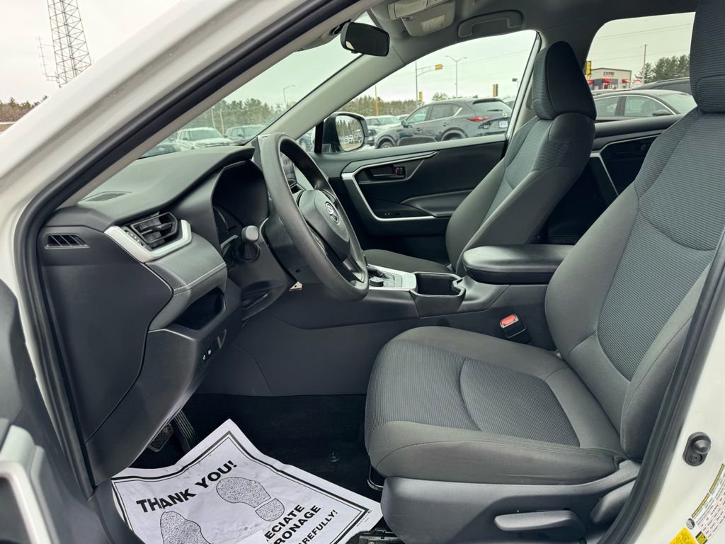Used 2024 Toyota RAV4 LE image 12